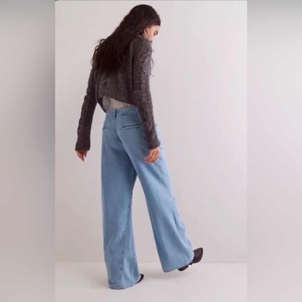 VG Free People We the Free Sheridan Trouser Flare Jeans - Coventry Blue size 27